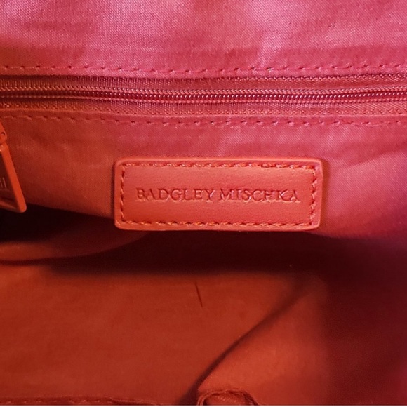 New! 👛 Badgley Mischka Red 100% Vegan Leather Wrapped Frame Clutch/Crossbody Bag - Picture 7 of 7
